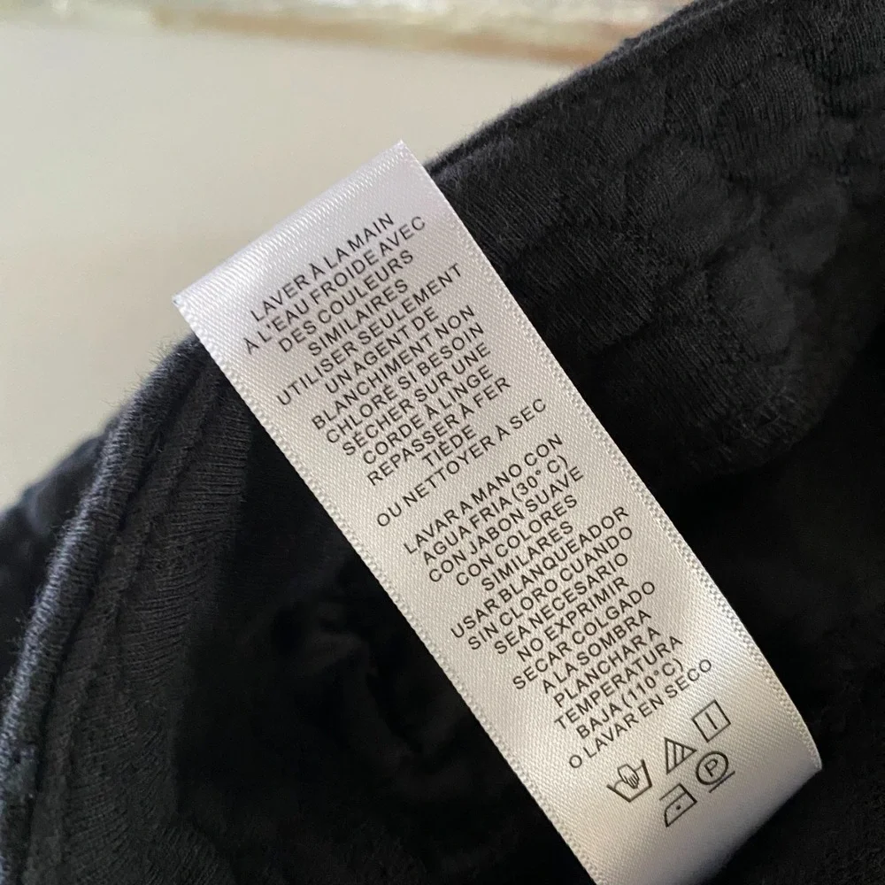 Laundry by Shelli‎ Segal Quilted Mini Skirt Black size 6 Zip Pocket